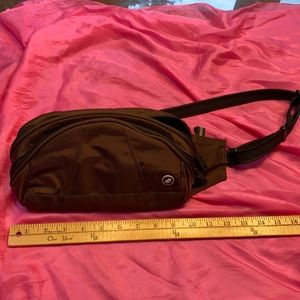 Pacsafe travel Fanny pack brand new!